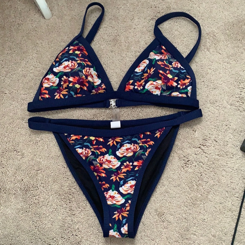 Cupshe Bikini set